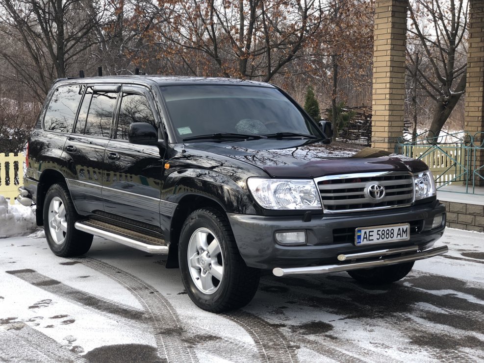 Toyota Land Cruiser 100 Series