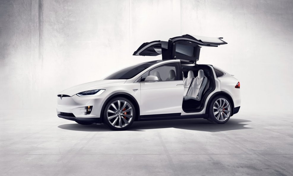 Tesla кроссовер model x