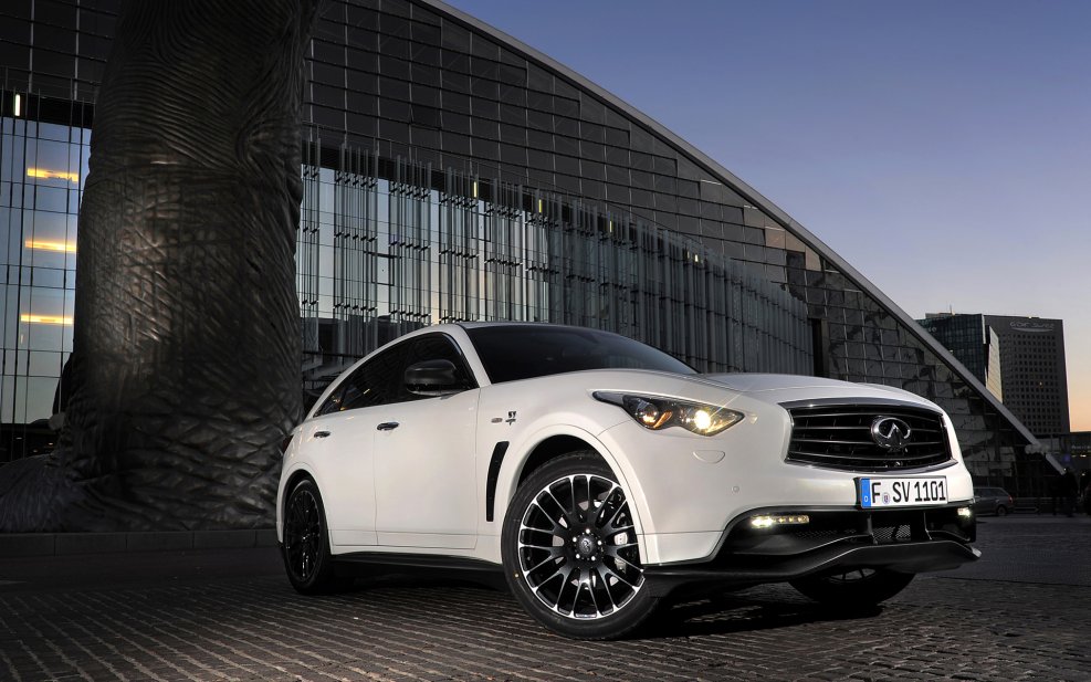 Infiniti FX Vettel Edition