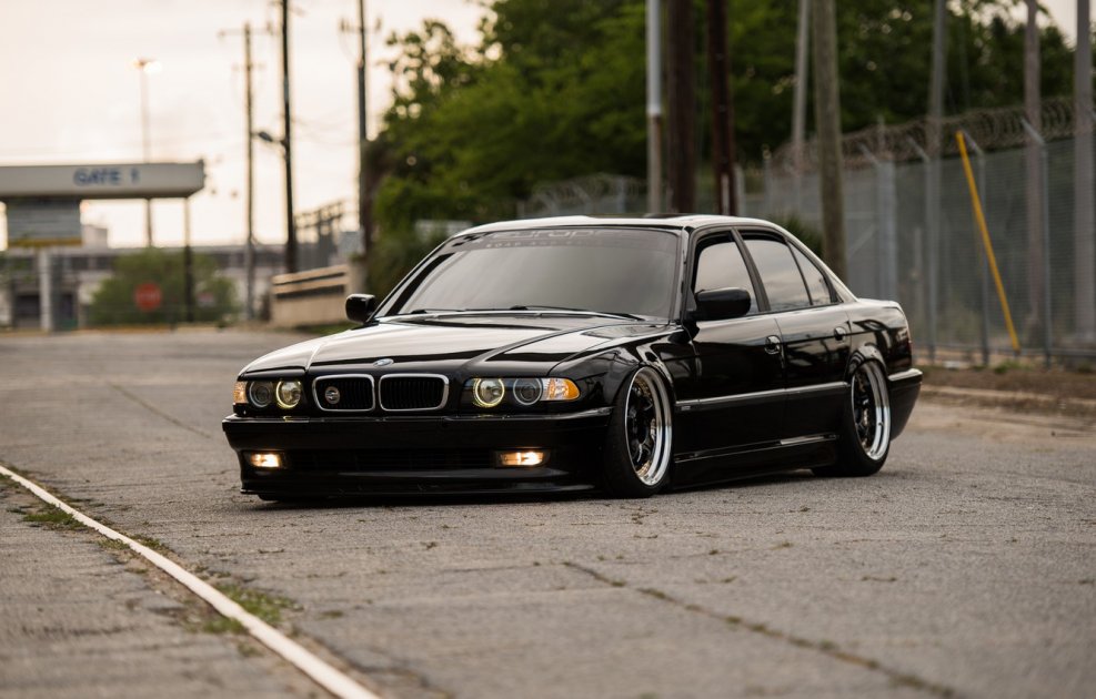 BMW 7 e38 4k