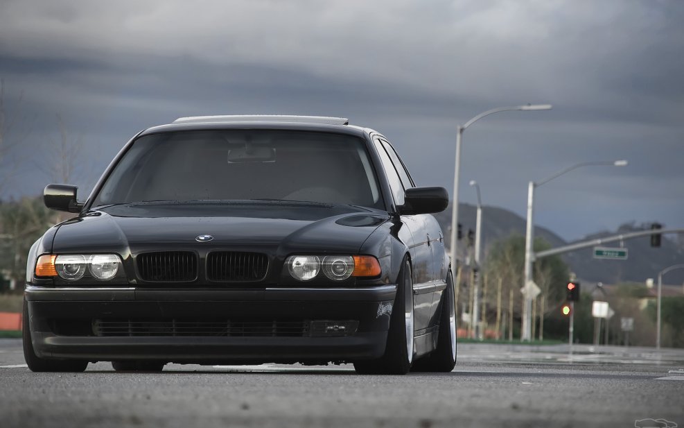 BMW 740 e38