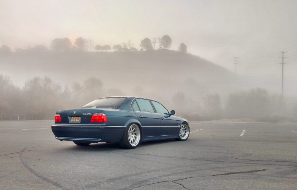 BMW e38 750il v12