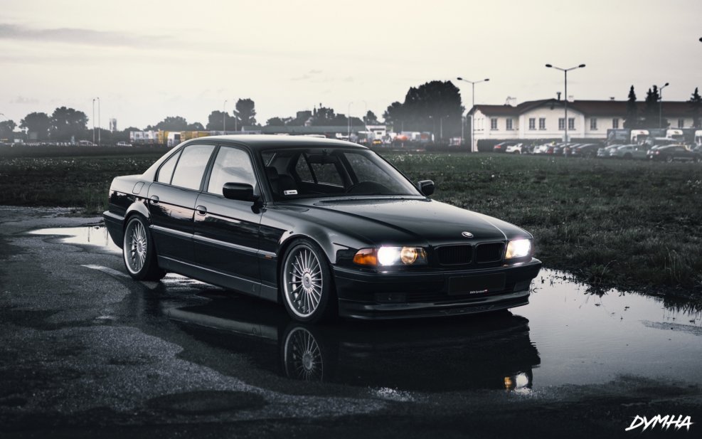 BMW 7 e38 черная