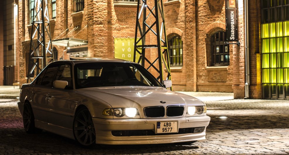 BMW e750 бумер