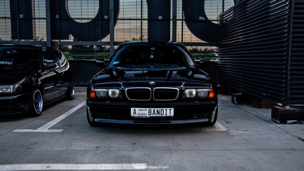 BMW 5 e38