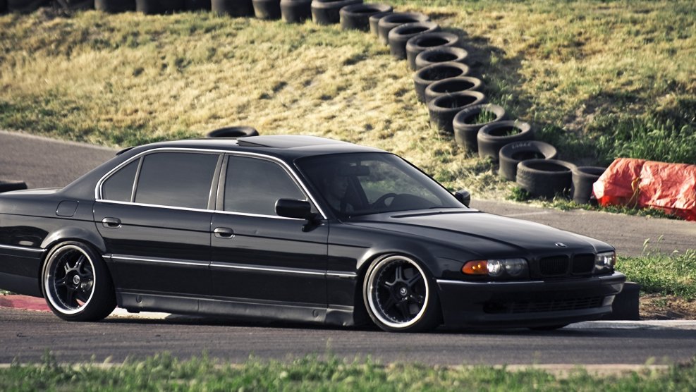 BMW e38 740il