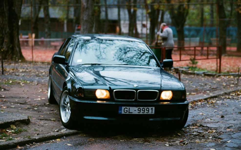 BMW 740 e38 бумер