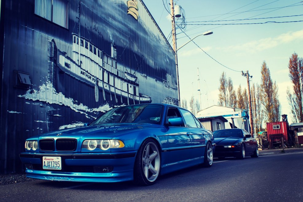 BMW e38 stance