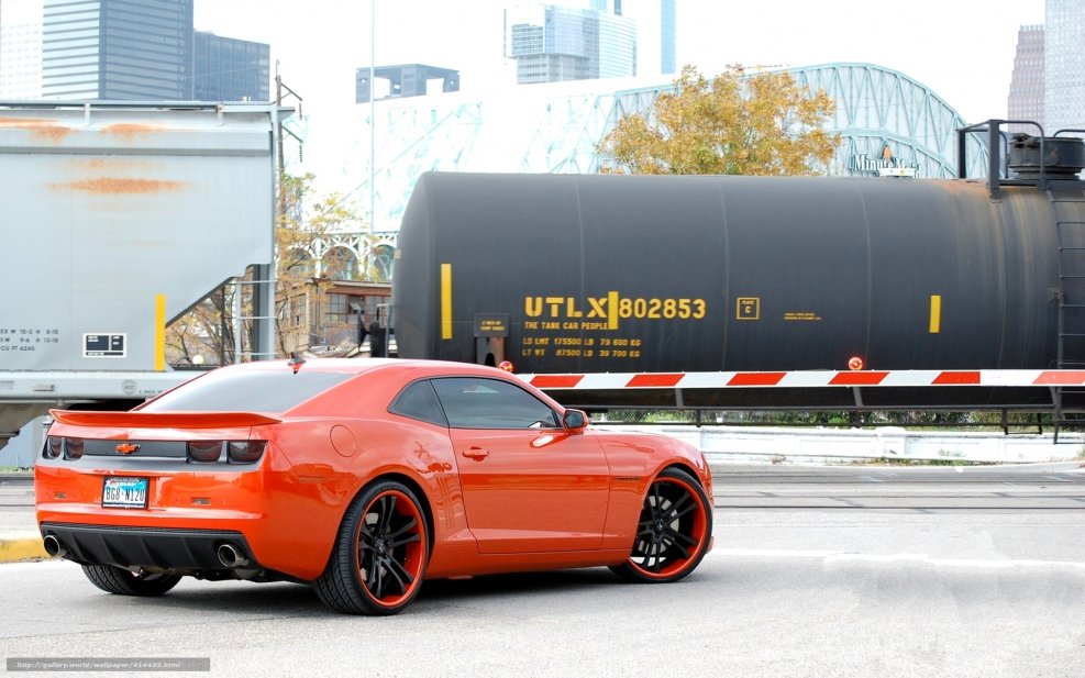Chevrolet Camaro 2021 вид сзади