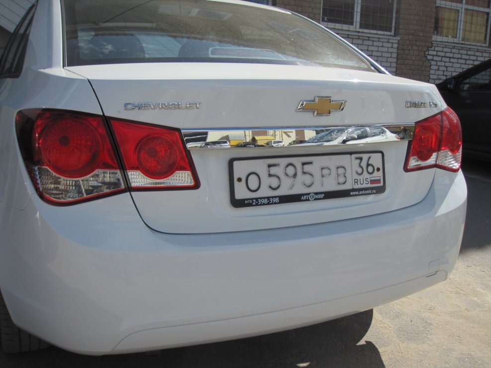 Chevrolet Cruze 2010 сзади