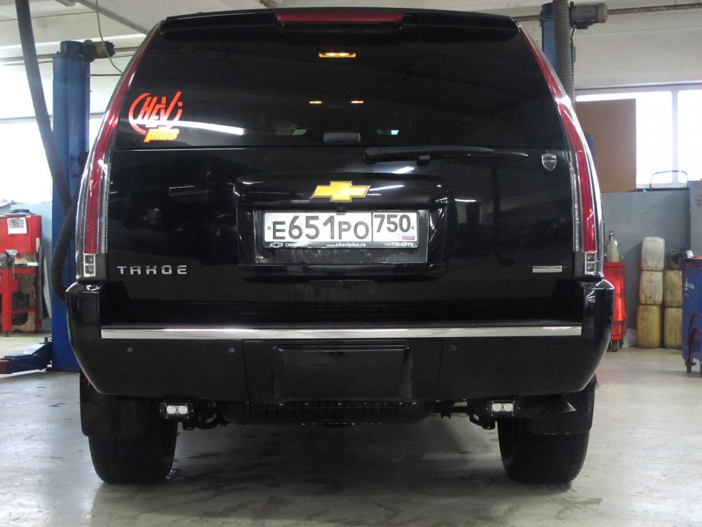 Tahoe 900 сзади