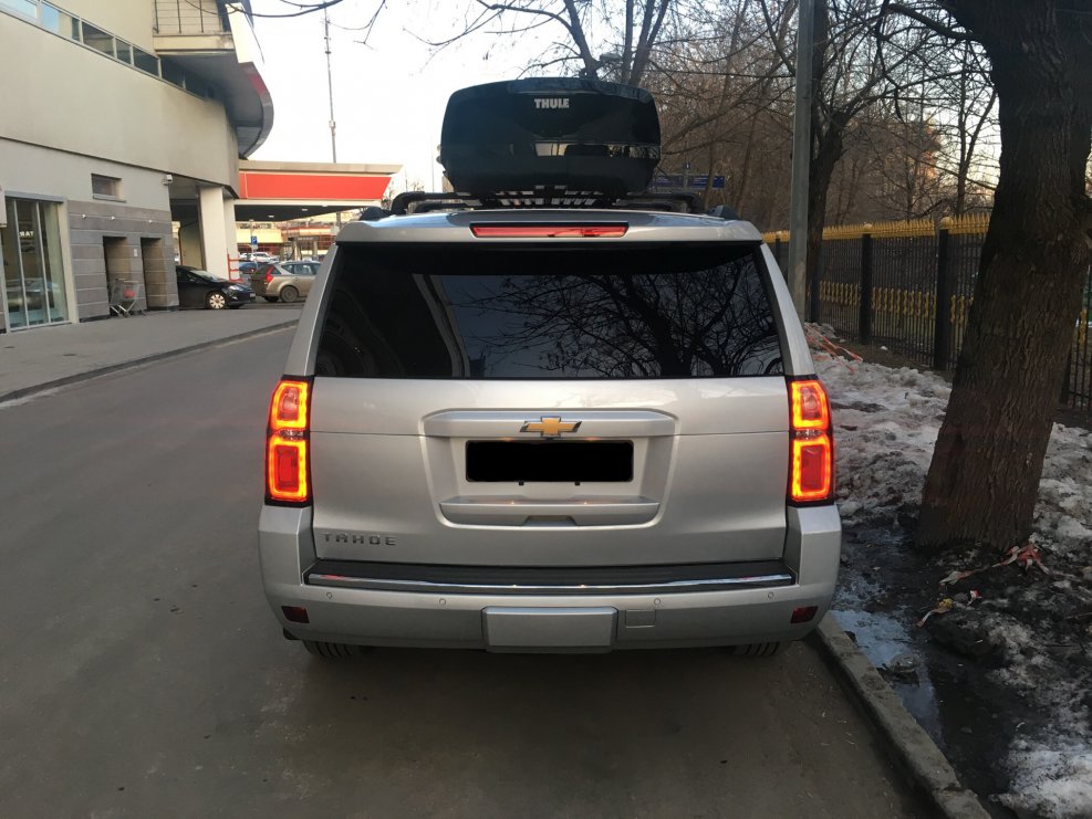 Tahoe 900 сзади
