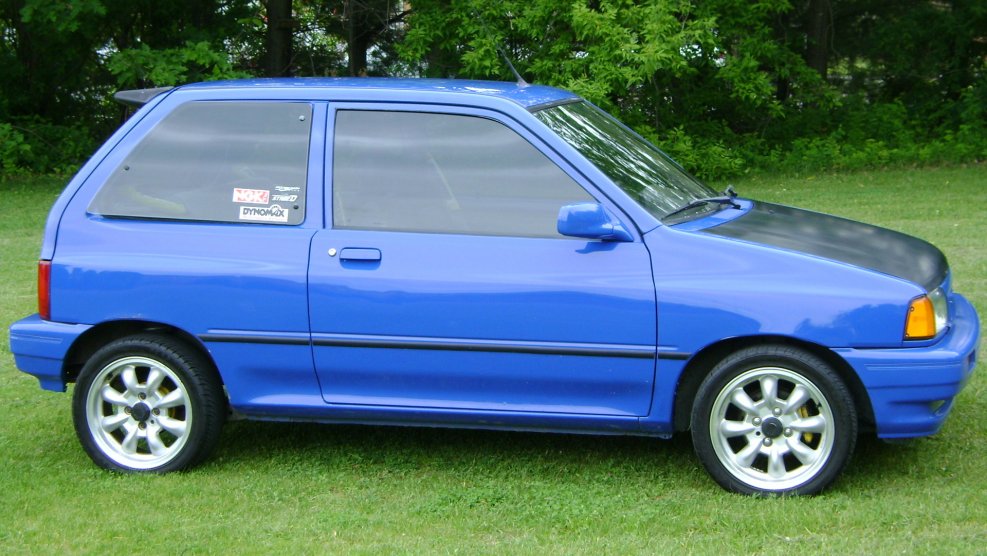 Ford Festiva dvv300
