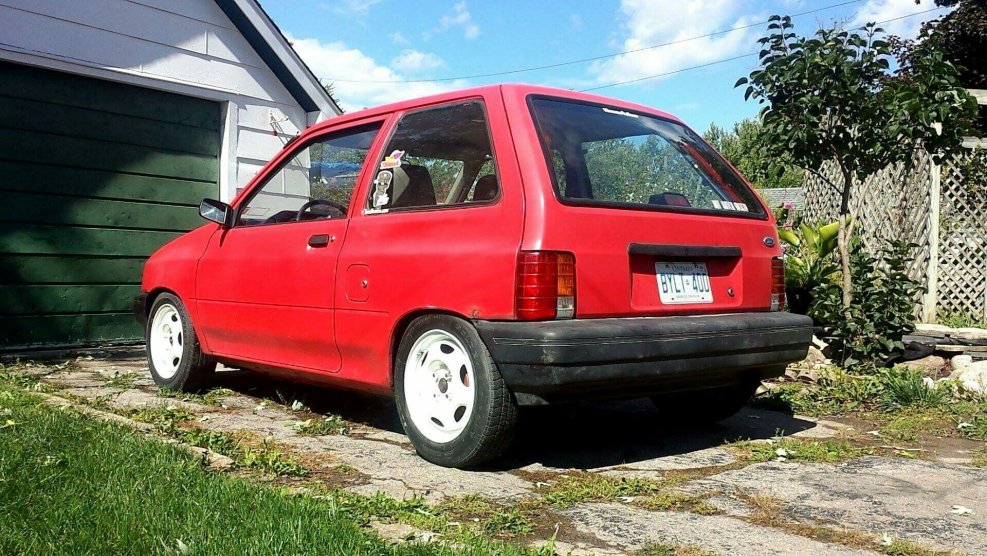 Ford Festiva 1