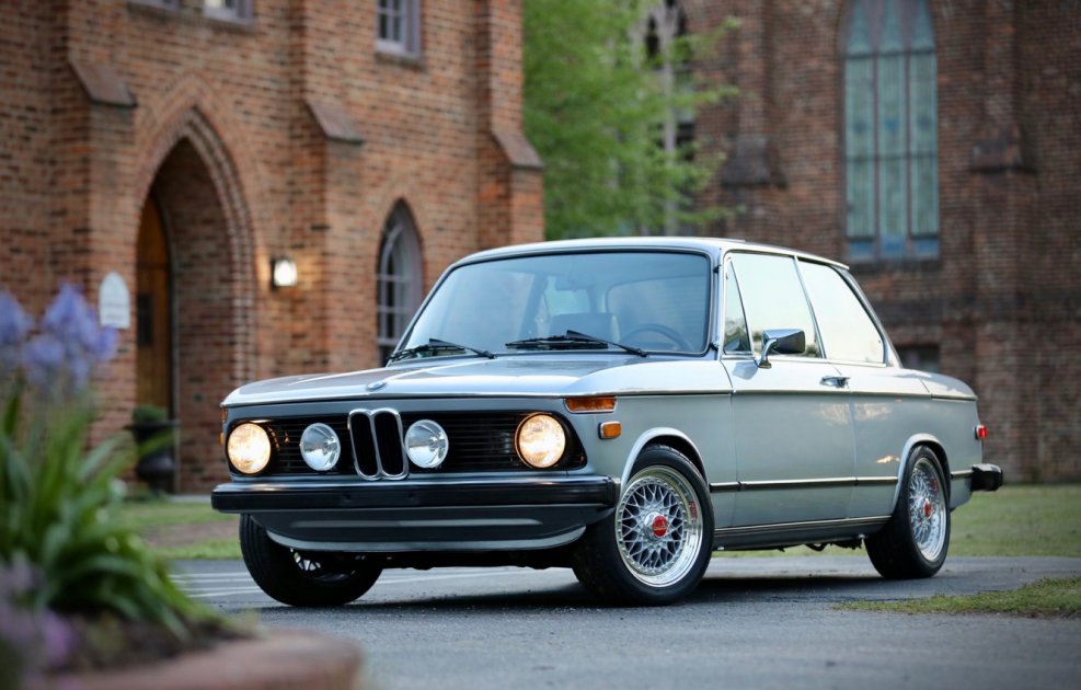 BMW 2002 e10 Police