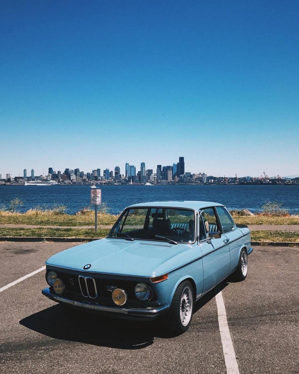 BMW 230 Retro
