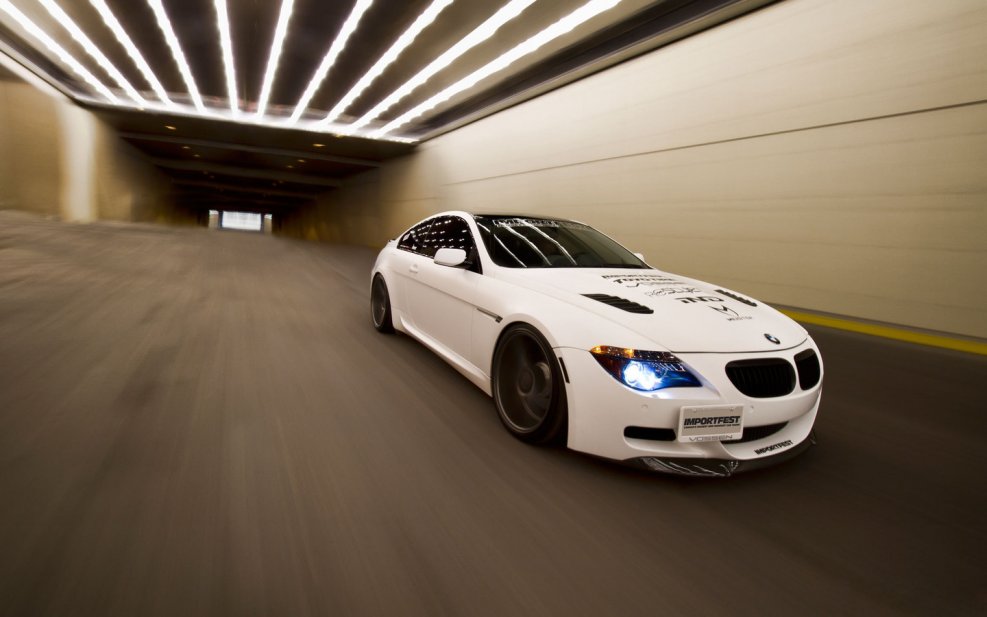 BMW m6 в туннеле