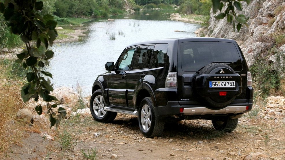 Mitsubishi Pajero 3.0 5дв