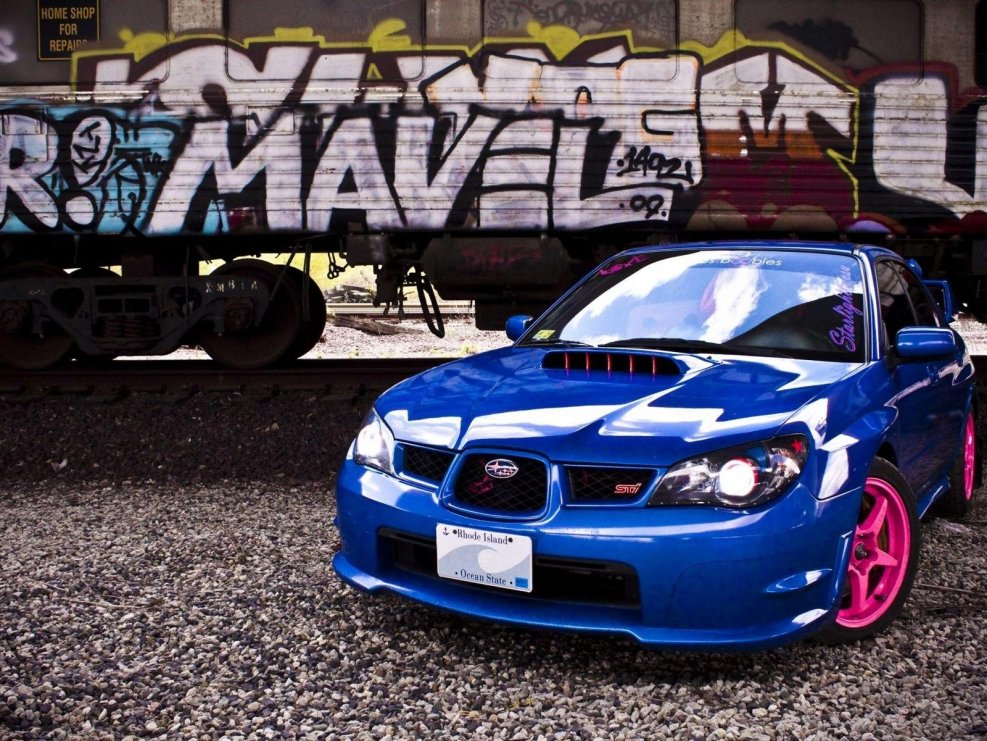 Subaru Impreza STI розовые диски