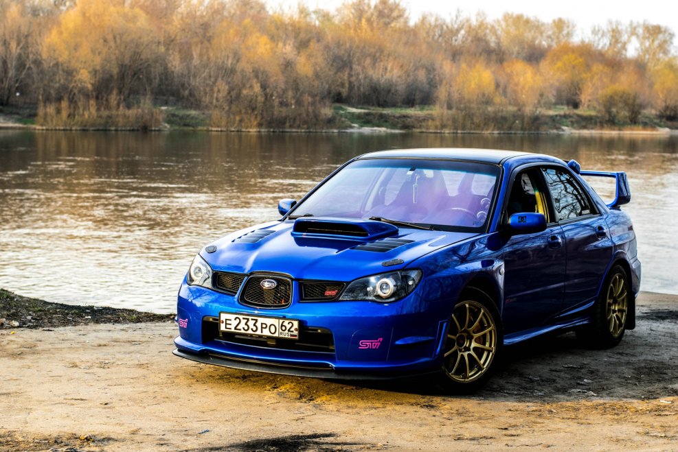 Subaru WRX синий