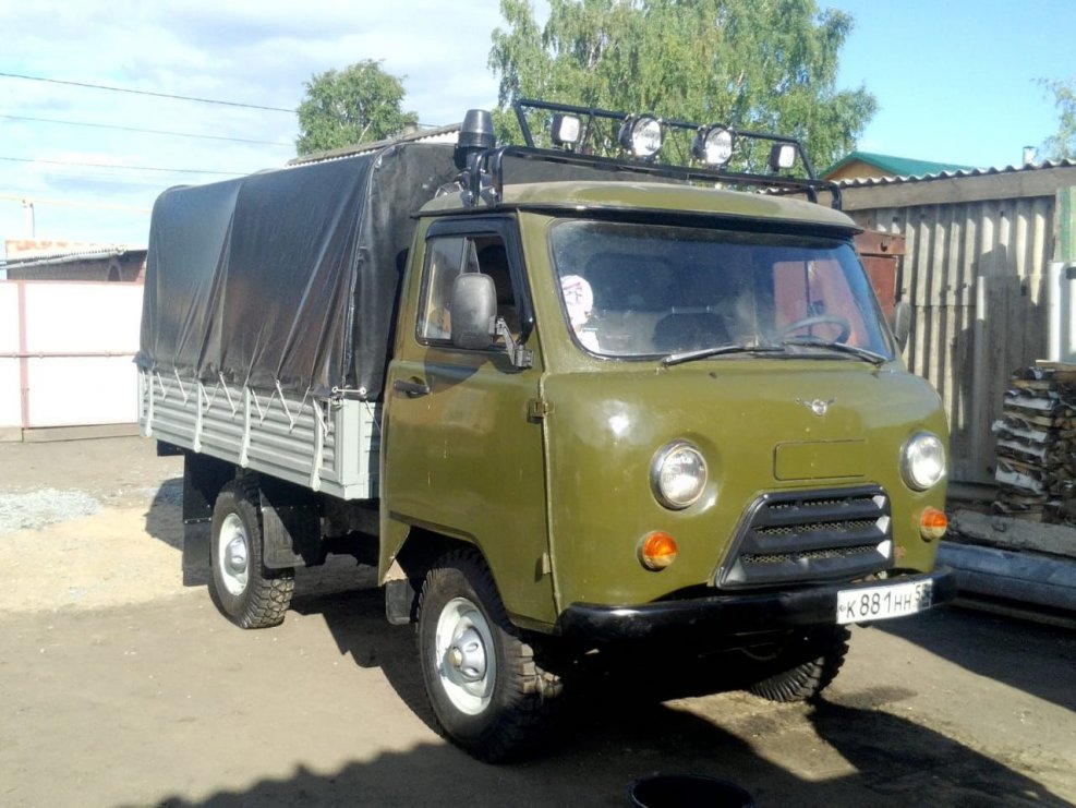 УАЗ 3303 бортовой 1989