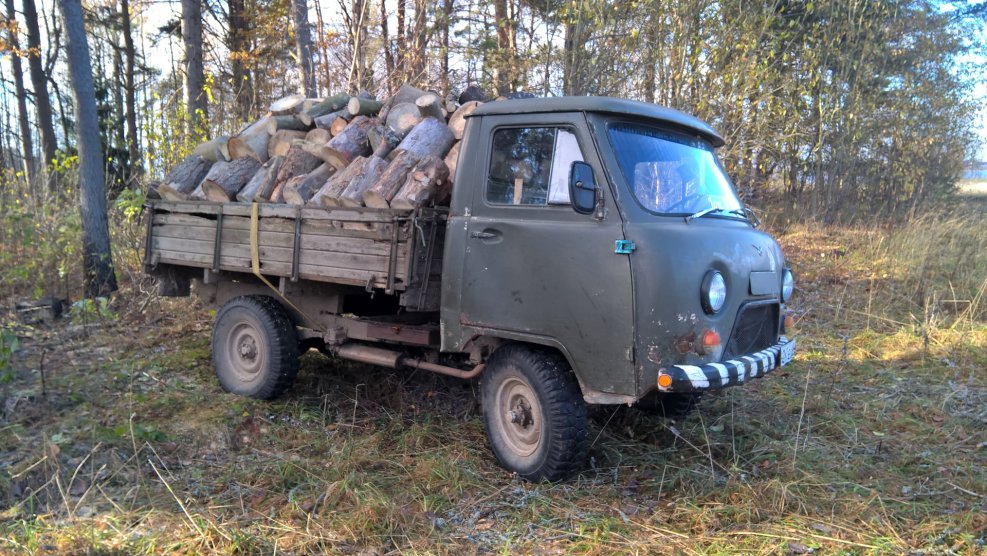 УАЗ 452 бортовой для дров