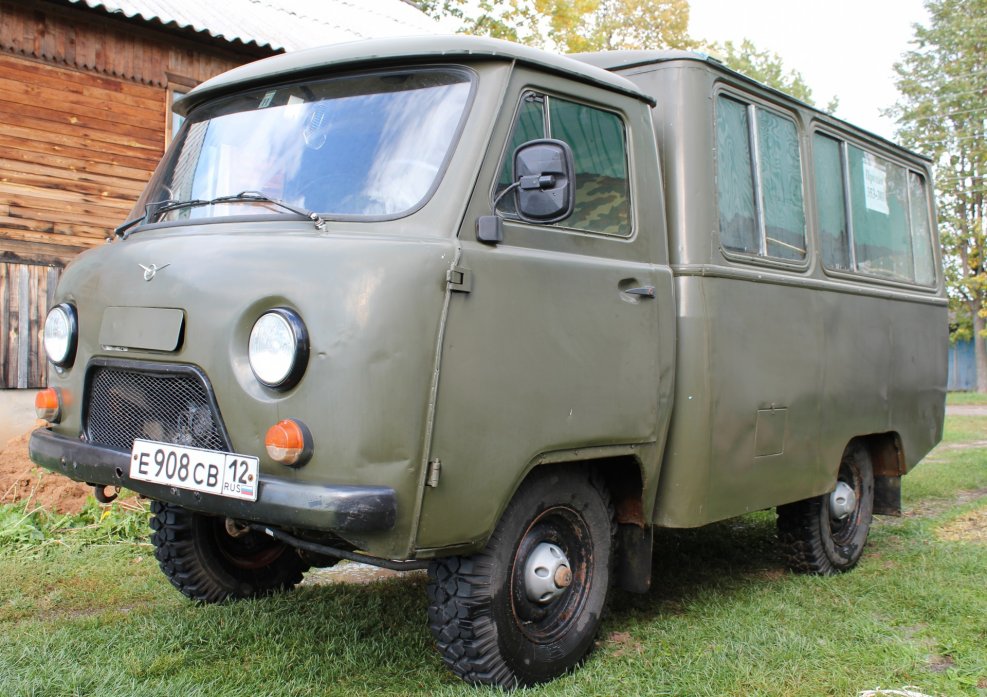 УАЗ 452 3303
