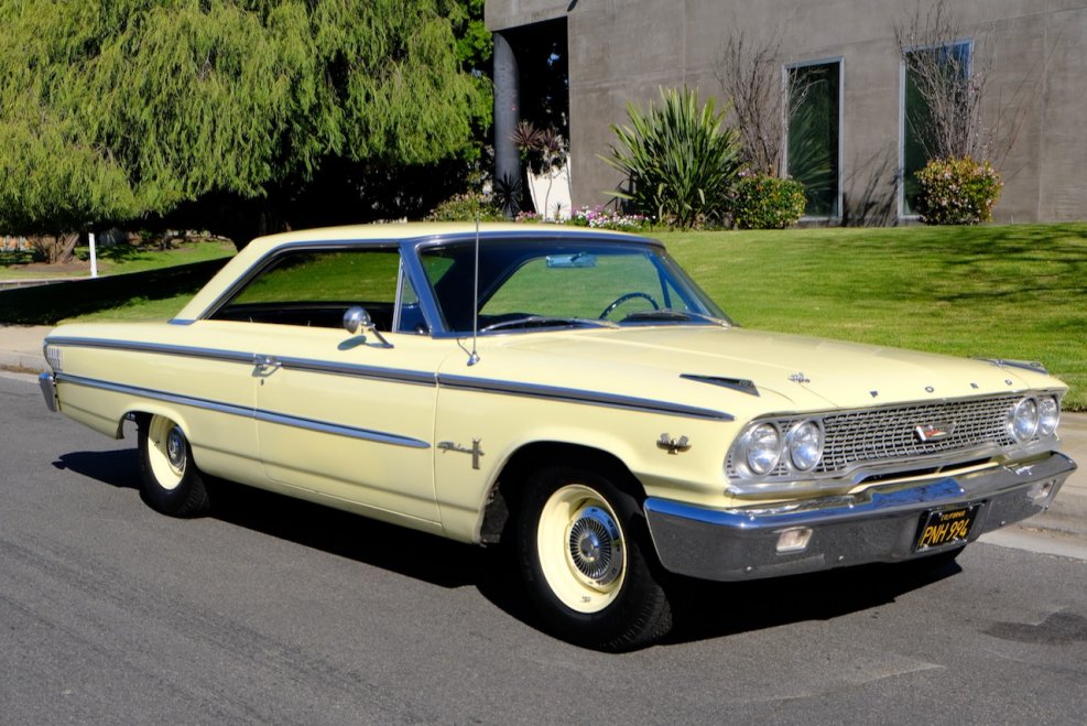 Ford Galaxie 427