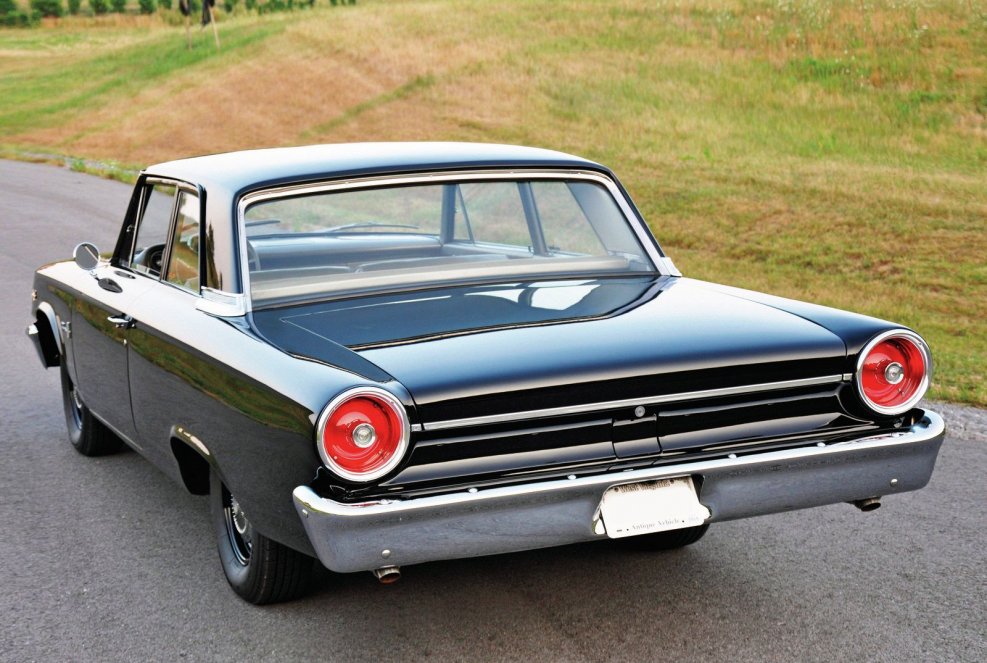 Ford Fairlane 300