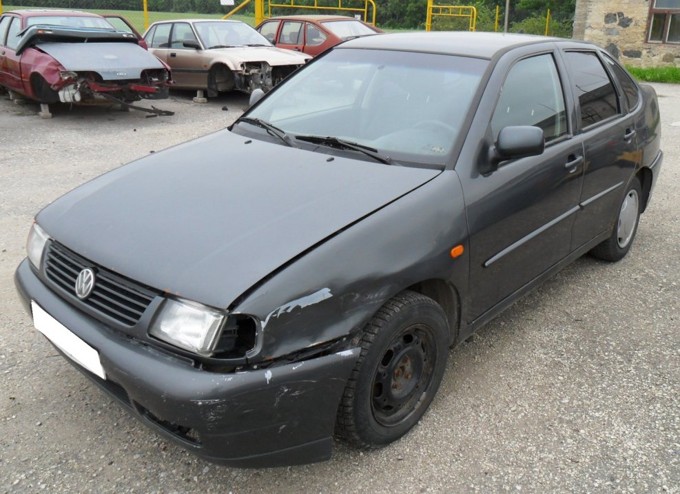 VW Polo 1999