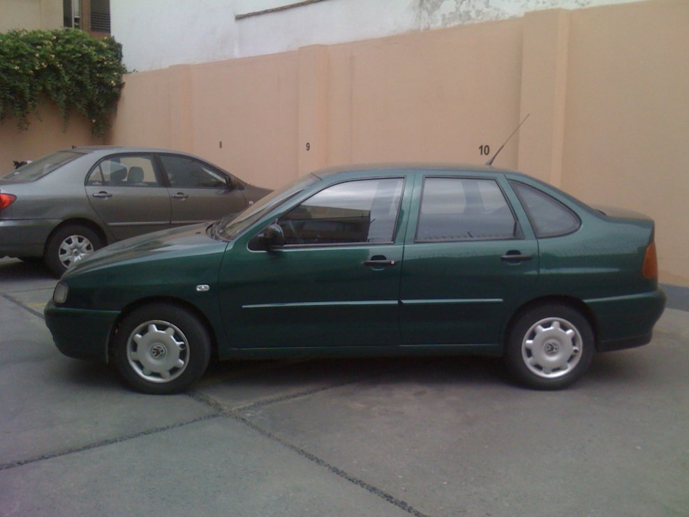Volkswagen Polo 3 хэтчбек