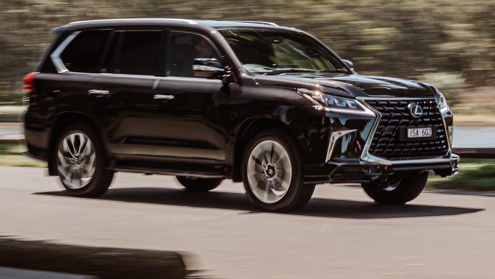 Lexus LX 570 обои