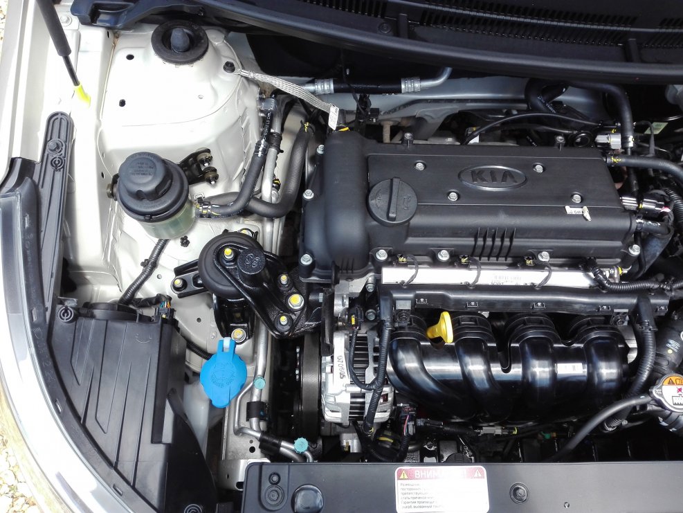 Kia Rio 3 под капотом