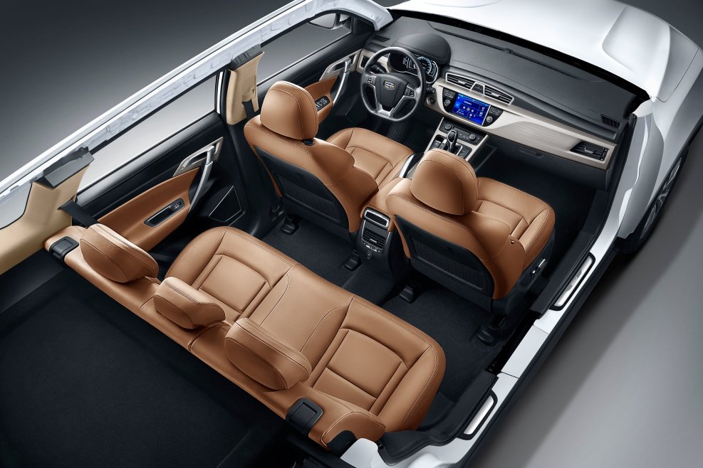 Geely Atlas 2019 интерьер
