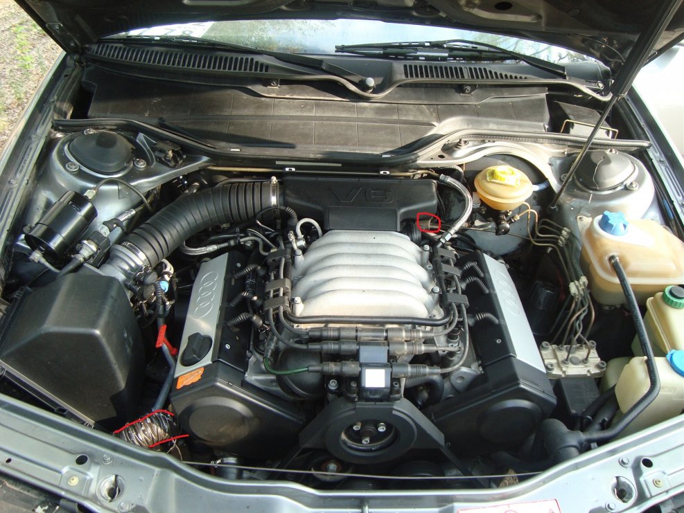 Ауди 100 v6 2.8
