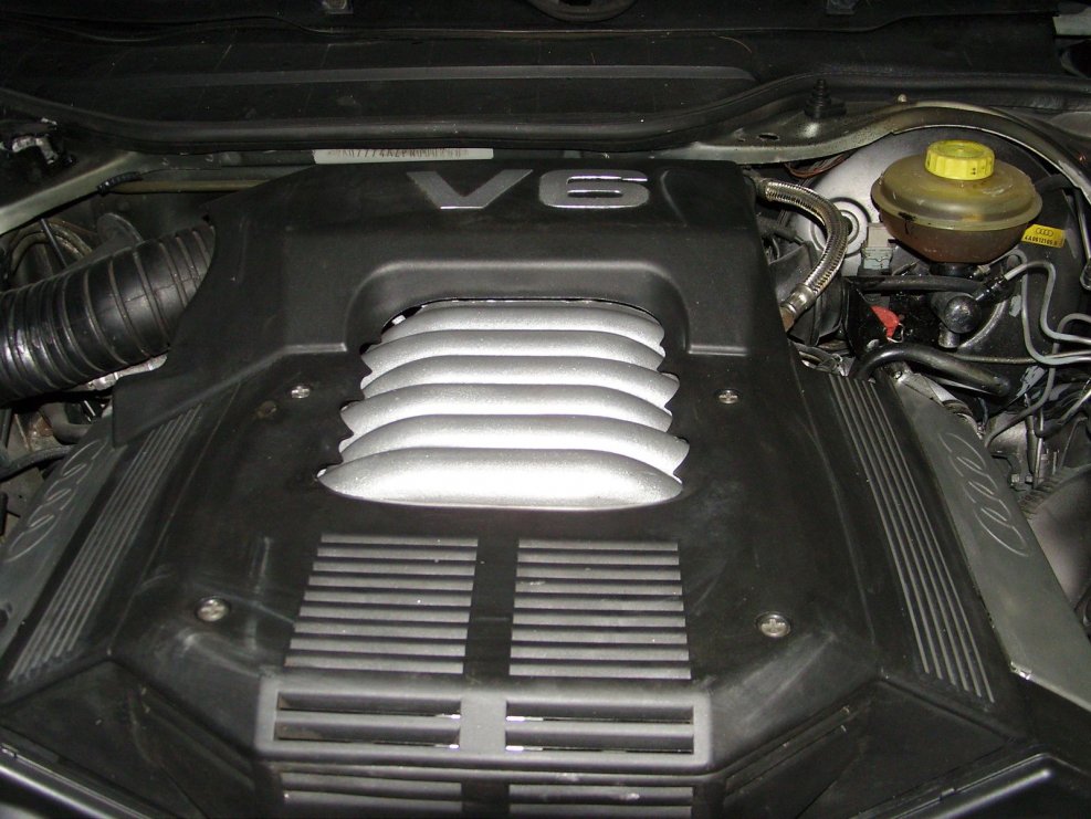 Ауди 100 v6 2.8
