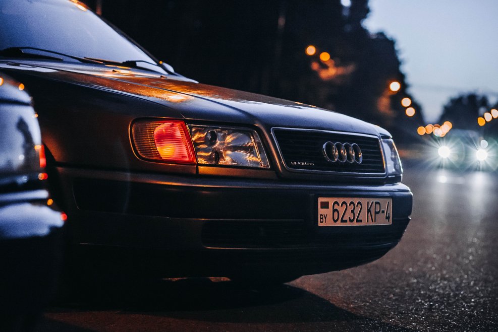 Audi 100