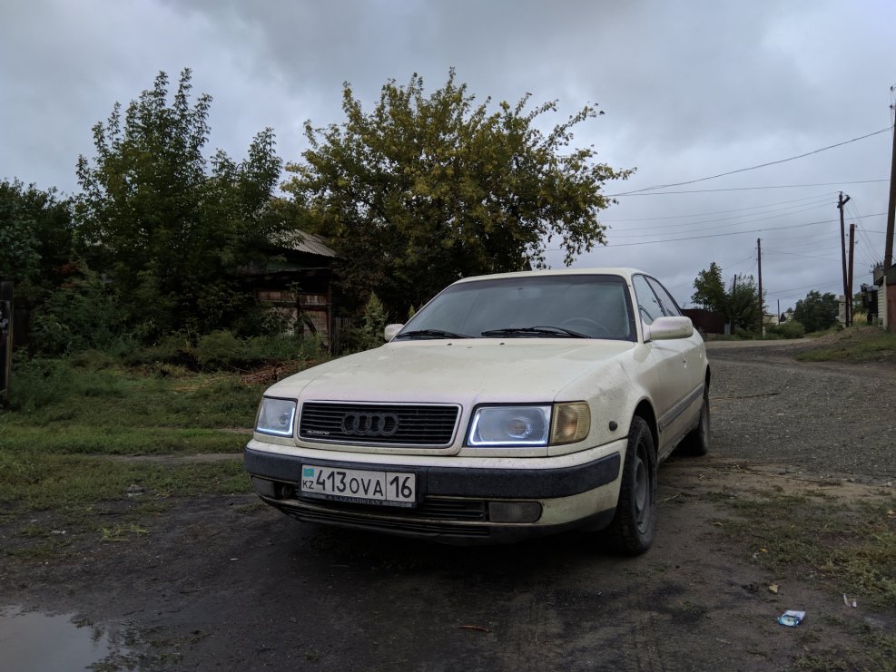 Ходовые огни на Ауди 100
