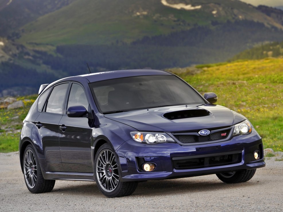 Субару WRX STI 2013