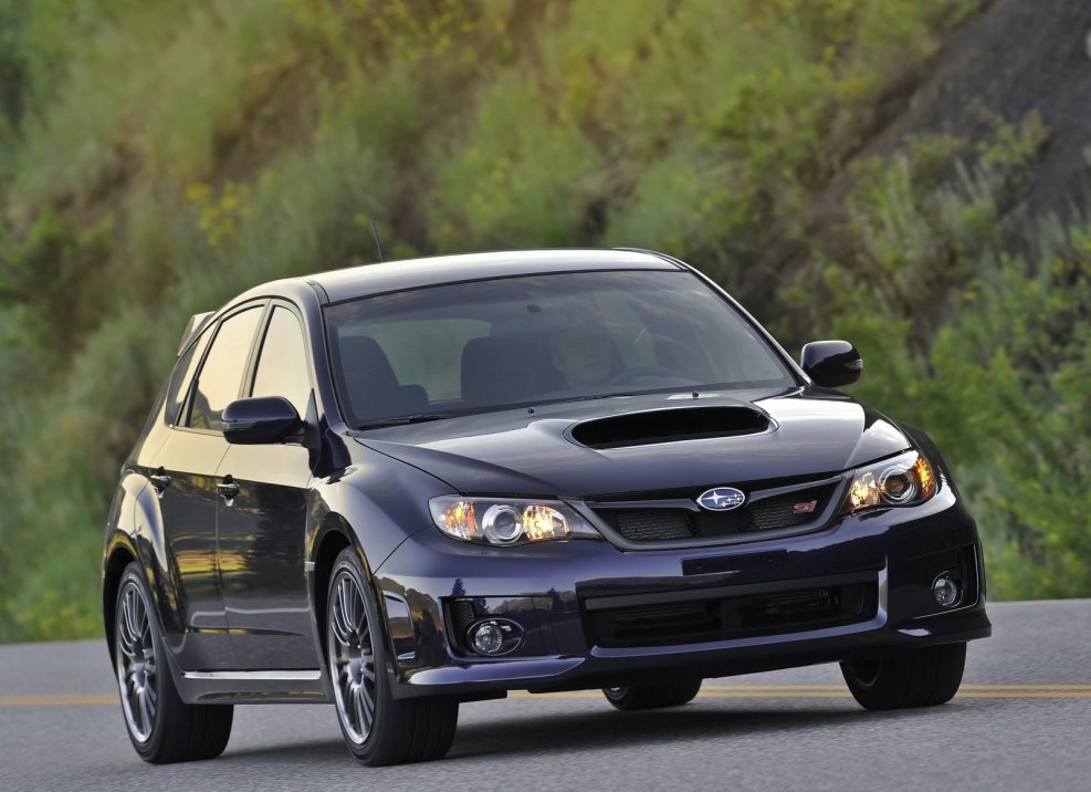 Субару Импреза WRX STI 2011