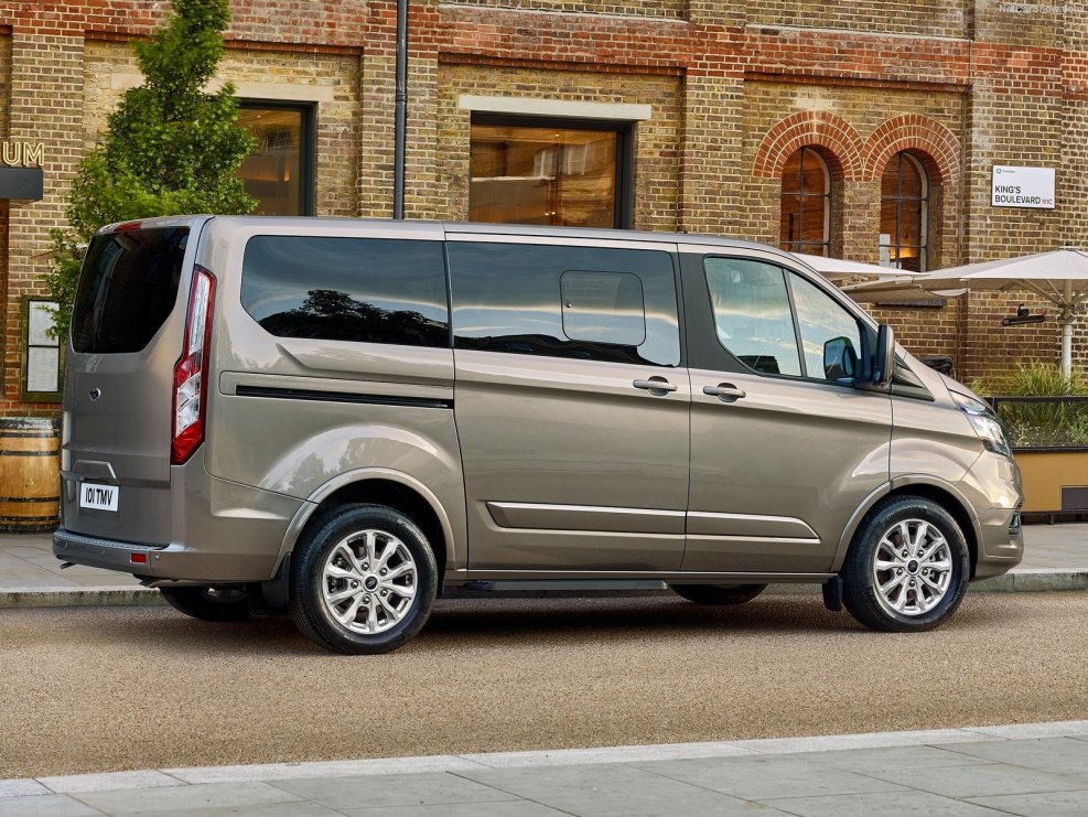 Ford Tourneo Custom 2017