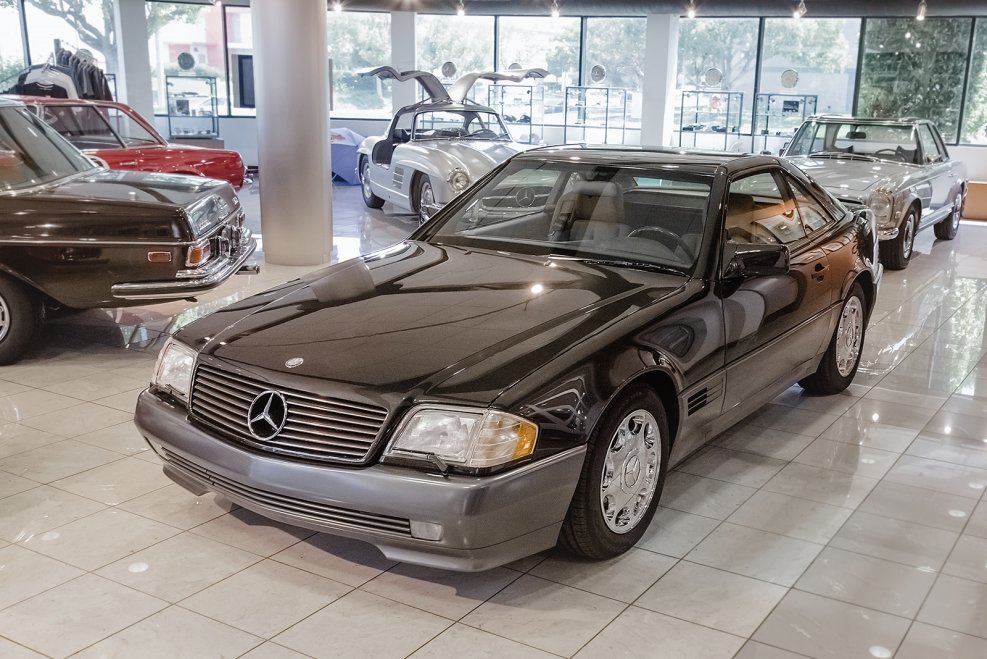 Mercedes-Benz r129