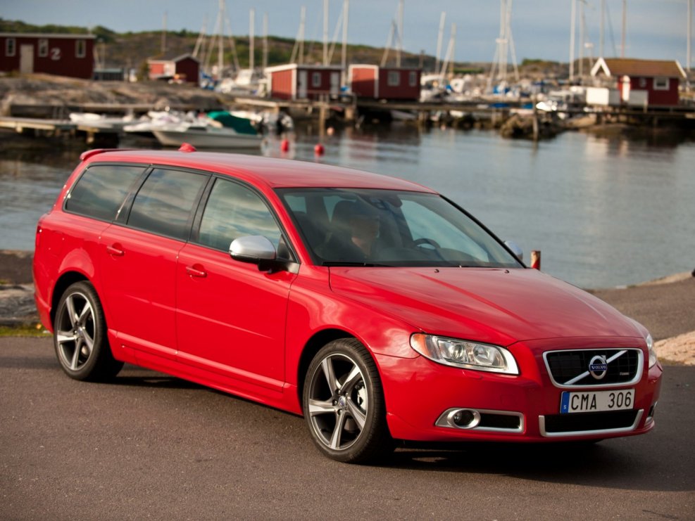 Volvo v50 Red r Design