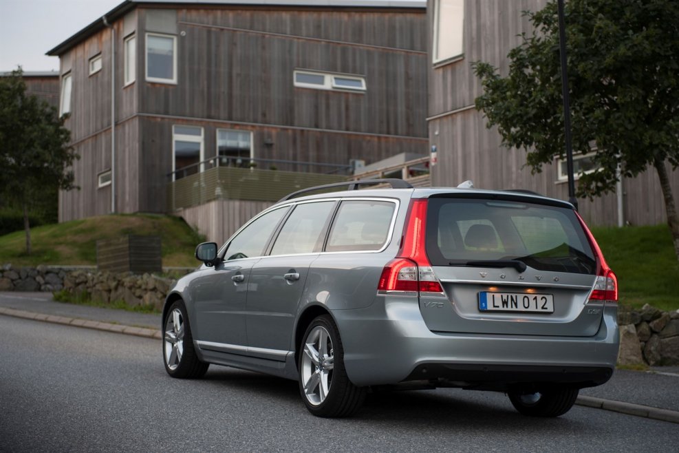 Volvo v70 2016
