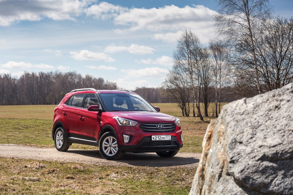 Hyundai Creta красная
