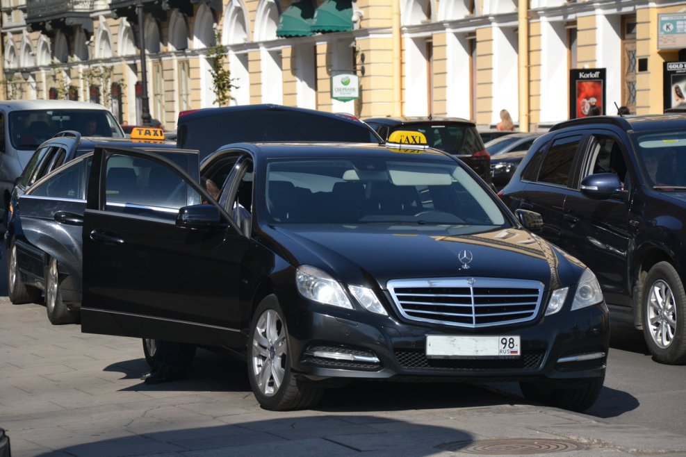 Такси бизнес класс Москва