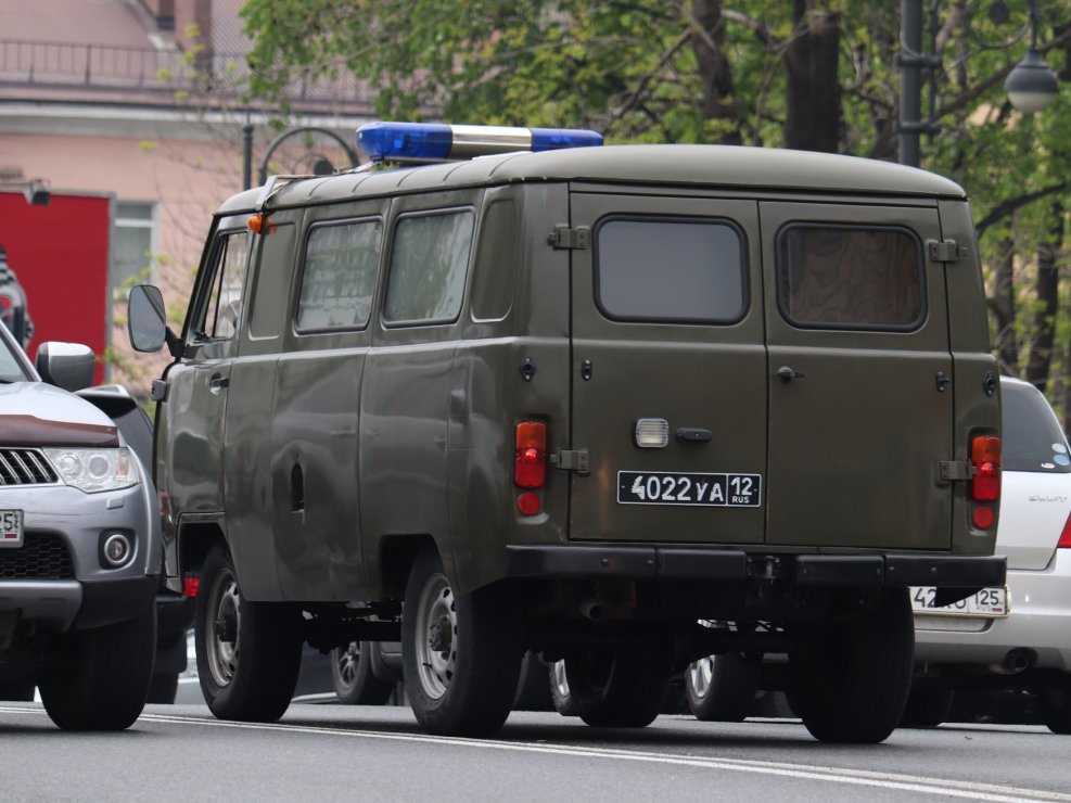 Старый УАЗ 3962