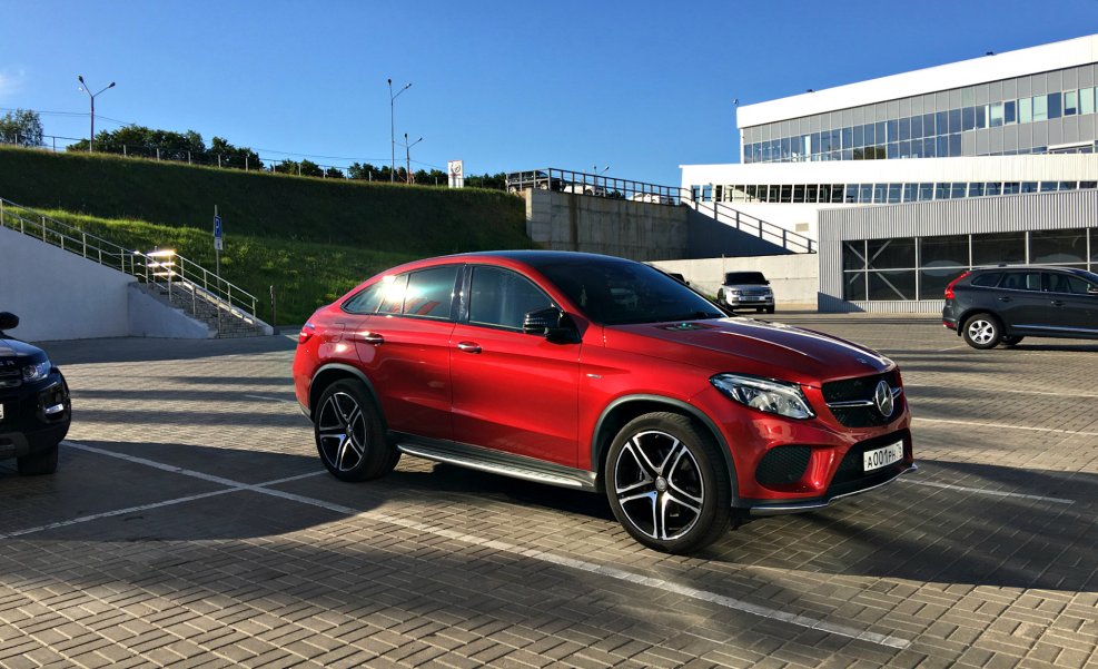 Мерседес GLE купе красный