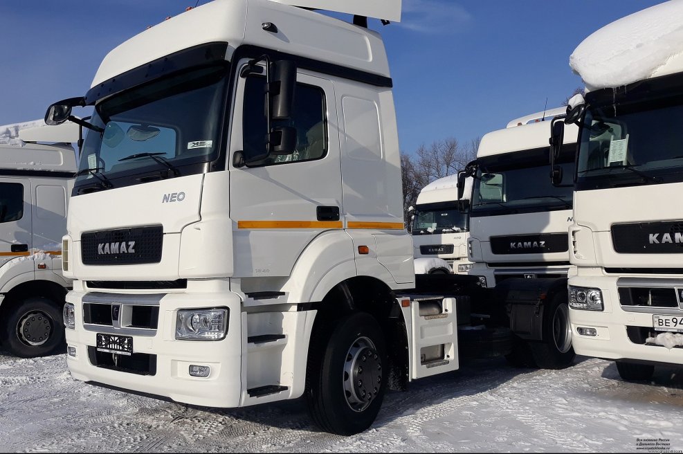 Седельный тягач КАМАЗ 5490