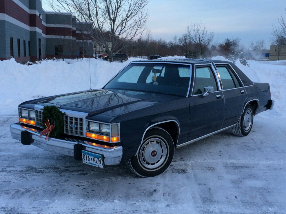 Ford Ltd 1985
